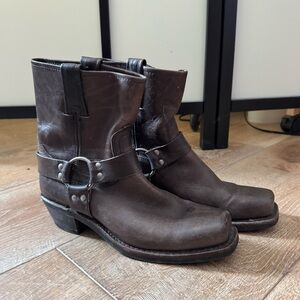 Frye Brown Leather Harness 8R Boots